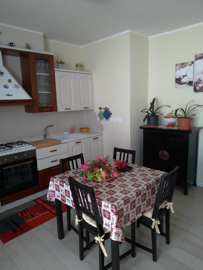 Peschiera Appartamenti Vacanze 페스키에라델가르다 외부 사진