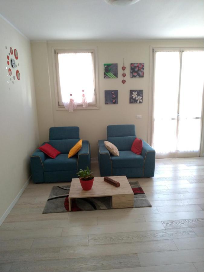 Peschiera Appartamenti Vacanze 페스키에라델가르다 외부 사진