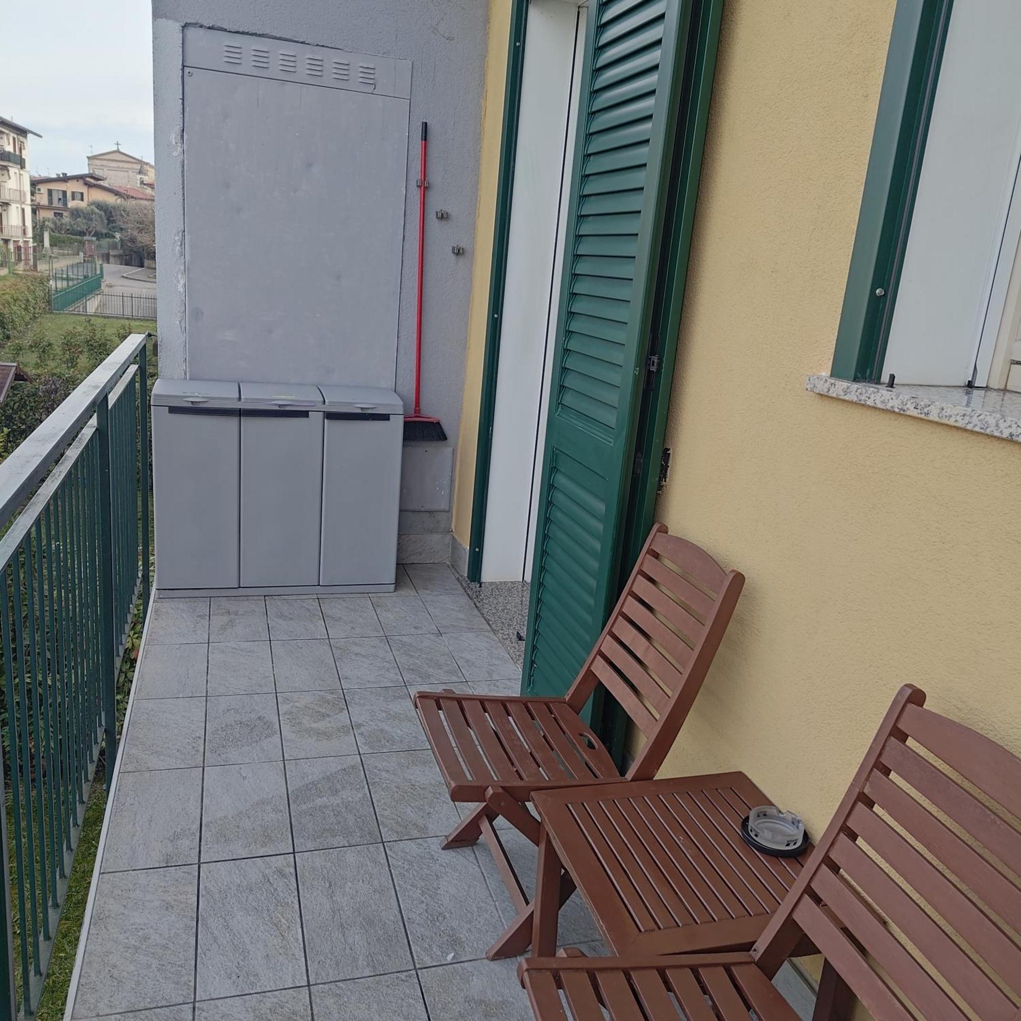 Peschiera Appartamenti Vacanze 페스키에라델가르다 외부 사진