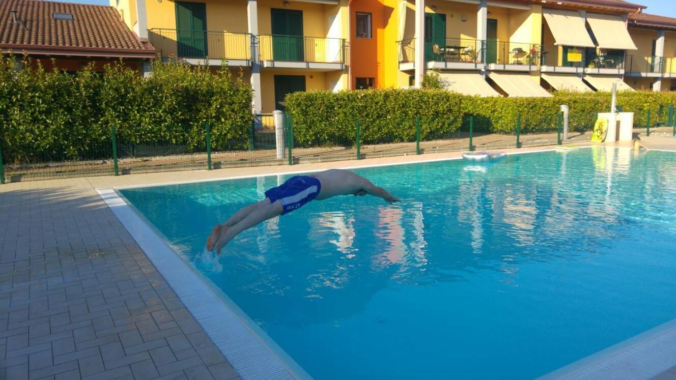 Peschiera Appartamenti Vacanze 페스키에라델가르다 외부 사진