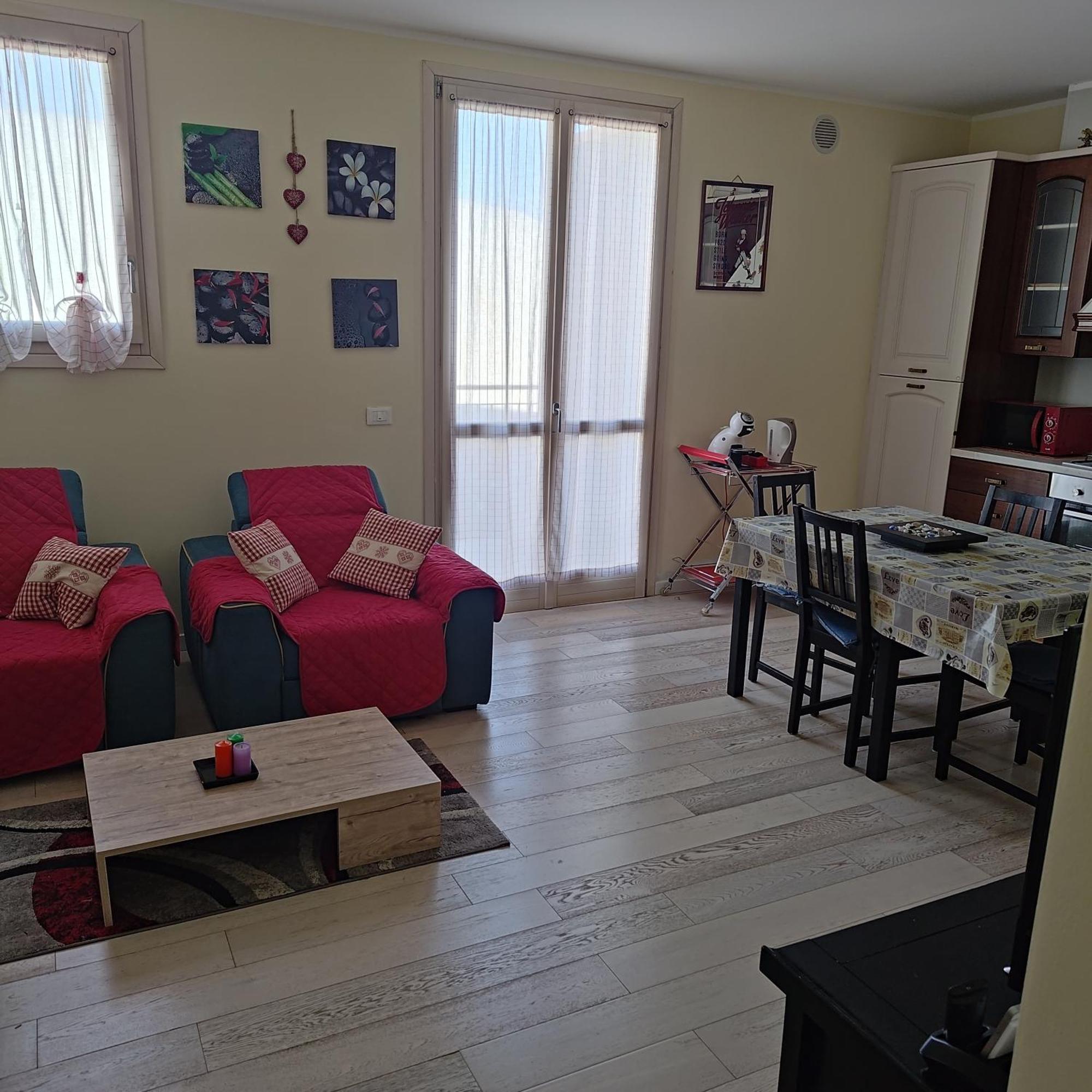 Peschiera Appartamenti Vacanze 페스키에라델가르다 외부 사진