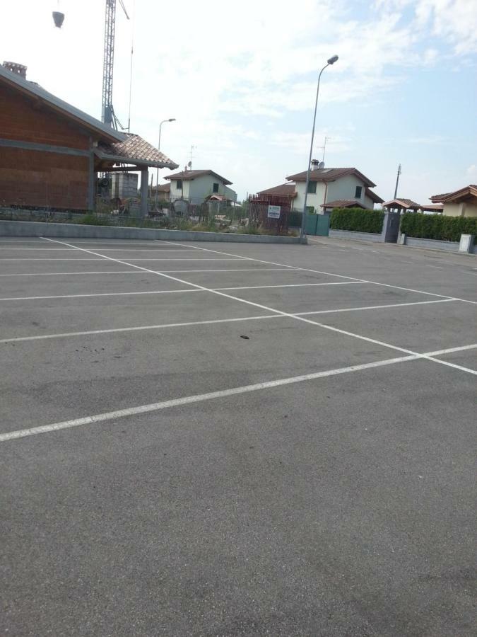 Peschiera Appartamenti Vacanze 페스키에라델가르다 외부 사진